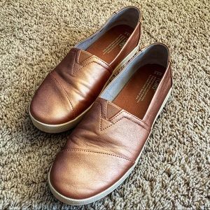 TOMS rose gold Avalon vegan -  8.5W